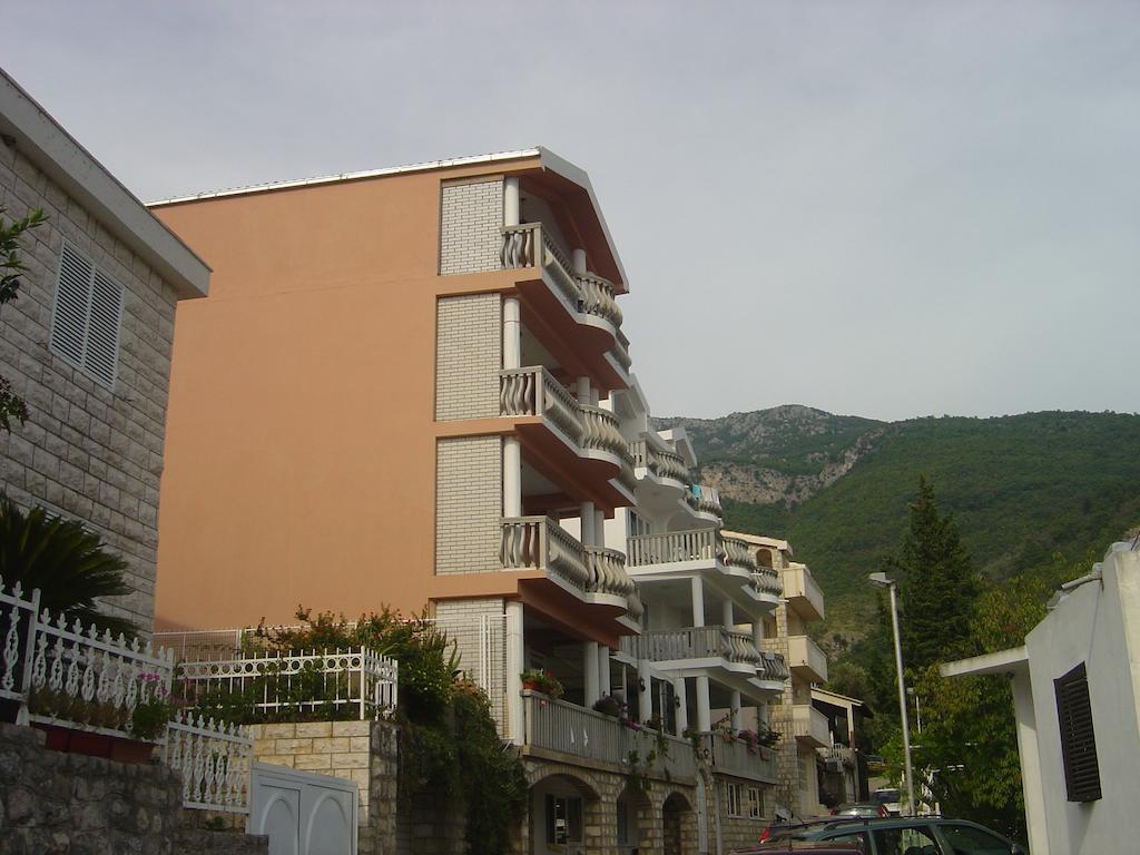 Apartments Andela Budva Eksteriør bilde